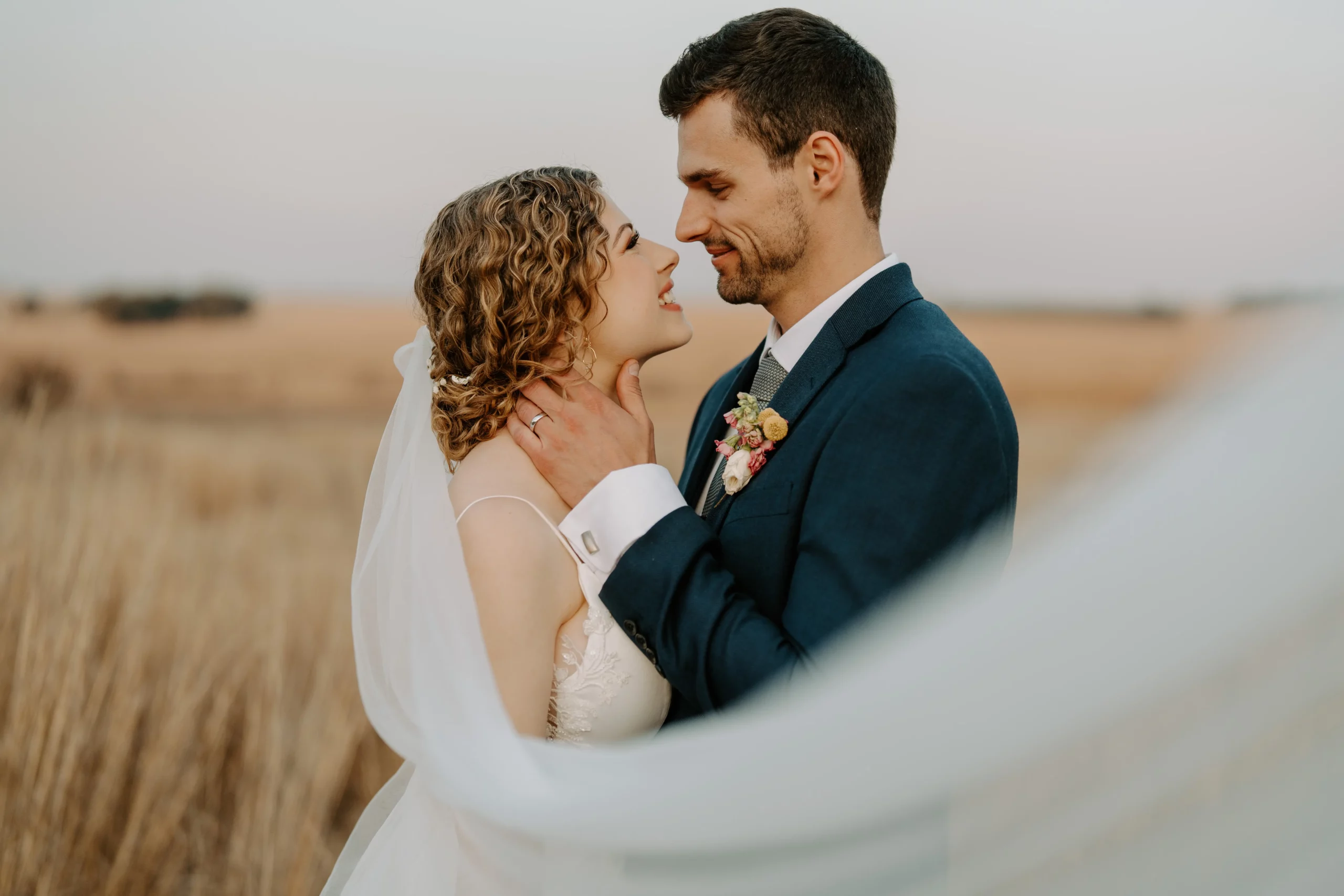 Sealing the Deal: Why Booking on the Spot is a Win-Win