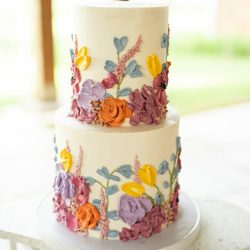 Winterberry and whisk cake